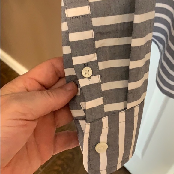 Banana Republic striped button down size medium - Picture 3 of 3